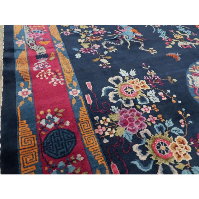 Galerie Shabab Collection Mid-20th Century Handmade Chinese Art Deco Room Size Carpet For Sale In New York - Image 6 of 10