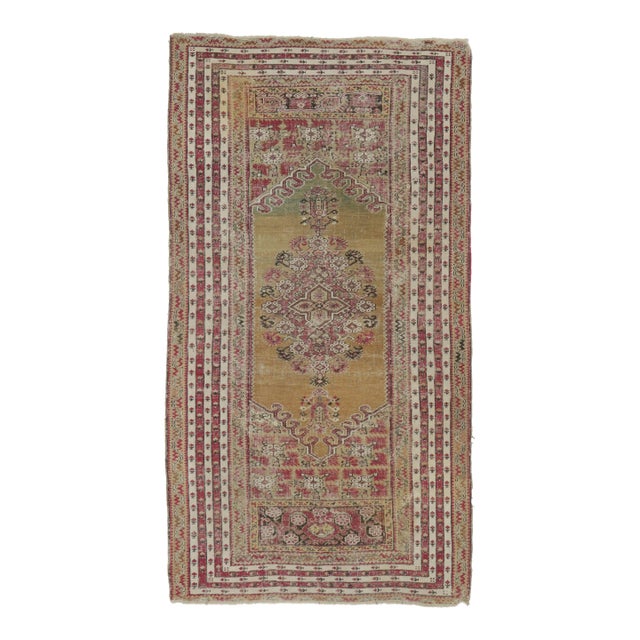 Antique Ghiordes Rug, Gold & Red With Intricate Medallion Pattern - Rug & Kilim For Sale