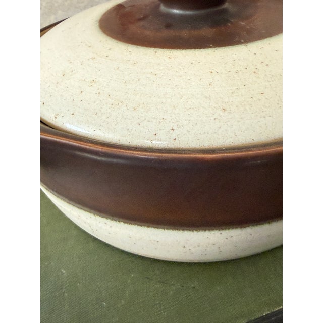 1960s 1960s Denby Langley England Stoneware Brown and Cream Pottery Lidded Casserole For Sale - Image 5 of 11