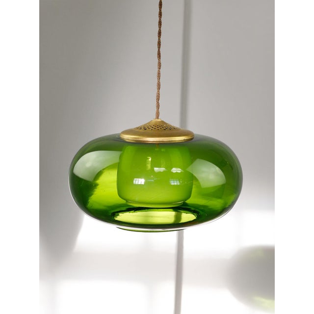 Mid-Century Modern Italian Green Glass and Brass Pendant Lamp, 1960s For Sale - Image 6 of 18