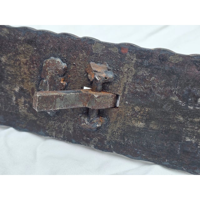 Antique 1910s Hand-Forged Wrought Iron Door Pull 24" Twist Grip W/ Keyhole For Sale - Image 17 of 18