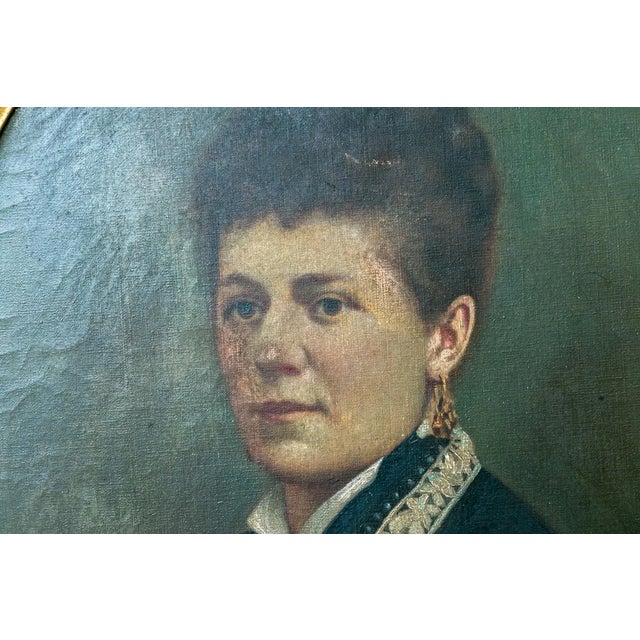 Beautiful Portrait of a Woman, 19th Century Oil on Canvas For Sale - Image 4 of 5