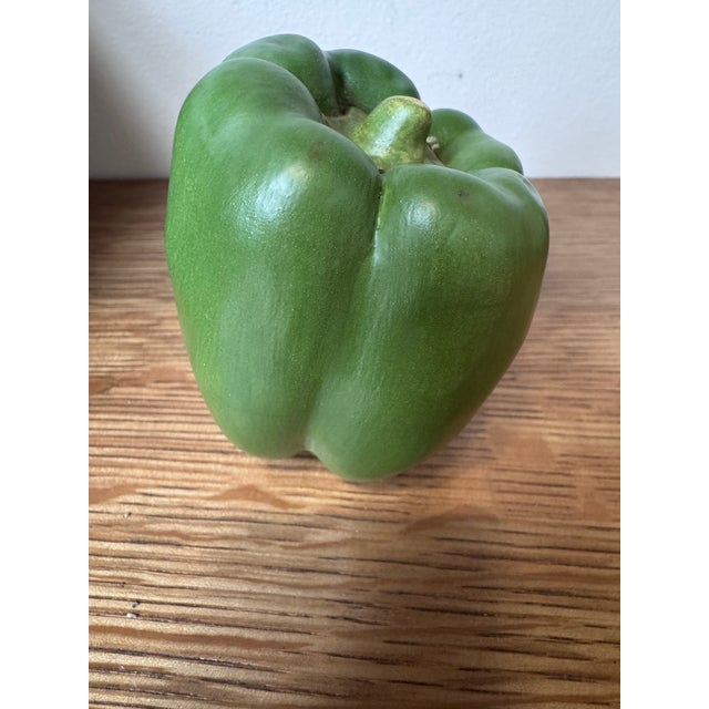 American 1993 Mary Kirk Kelly Signed Ceramic Green Bell Pepper Sculpture For Sale - Image 3 of 8