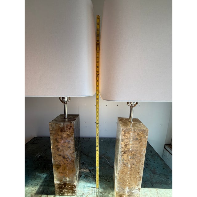 Vintage Heavy Pair of Fractal Resin Table Lamps - Gold Modernist Glam in Style of Romeo Rega Lucite - 20" Tall Rectangle Base For Sale - Image 13 of 18