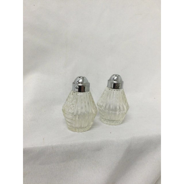 Vintage Mid Century Modern Glass Salt and Pepper Shakers For Sale In Dallas - Image 6 of 7