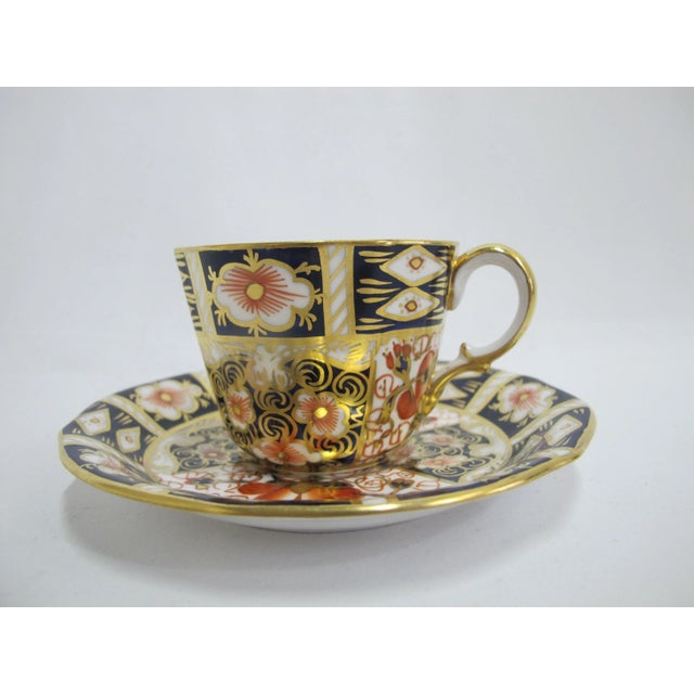 Blue Early 20th Century Royal Crown Derby 2451 Traditional Imari Bone China Scallop Tea Cup & Saucer Set - 4pcs For Sale - Image 8 of 11