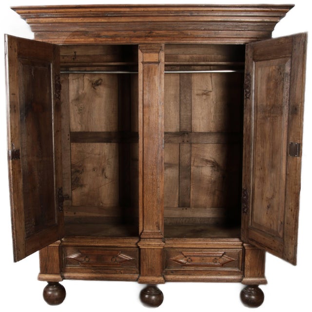 Antique Baroque Cabinet with Bastion Panels, 1730 For Sale - Image 4 of 18