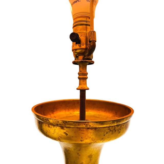 1950s Hollywood Regency James Mont Attributed Asian Brass Table Lamp For Sale In New York - Image 6 of 11