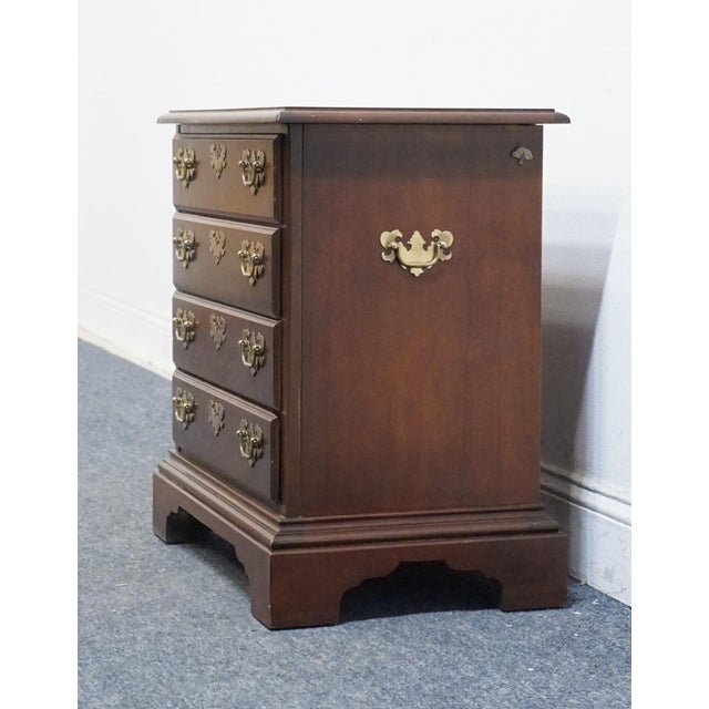 Chippendale American Drew Solid Cherry Traditional Style 24" Chairside Chest / Accent End Table For Sale - Image 3 of 11