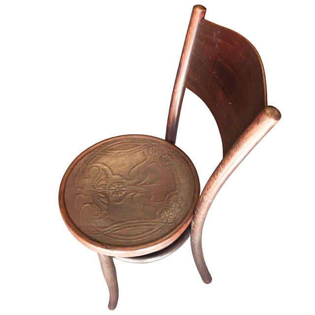 Antique Vienna Secession Bent Oak W/ Carved Floral Backreast and Seat by Thonet-Mundus For Sale - Image 4 of 9