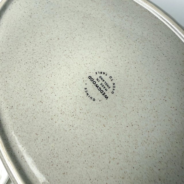 Vintage Wedgwood Quince 2.5-Quart Oval Covered Casserole, England For Sale - Image 9 of 9
