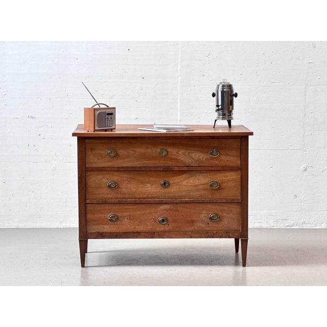 Early 20th Century Antique Neoclassical Chest of 3 Drawers For Sale - Image 17 of 17