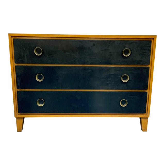 Vintage Mid-Century Modern Chest of Drawers For Sale
