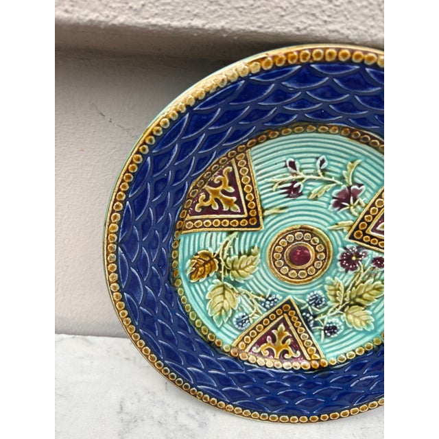 French Country French Majolica Plate Onnaing, Circa 1890 For Sale - Image 3 of 4