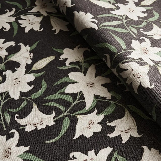 Schumacher Sample - Schumacher X Miles Redd Scattered Lilies Fabric in Charcoal For Sale - Image 4 of 4
