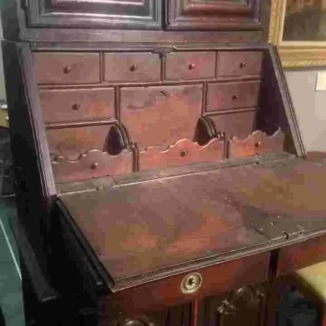 Wood 17th Century Spanish or Portuguese Desk/Cupboard For Sale - Image 7 of 9