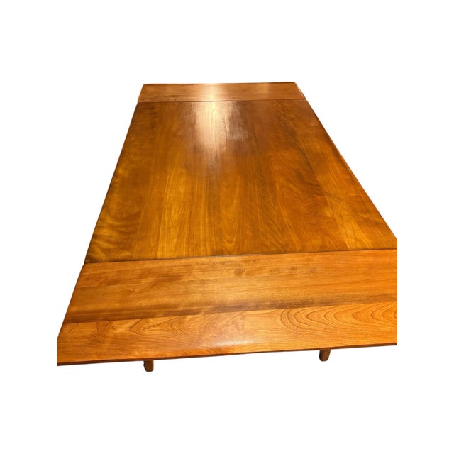 American 1950s Cushman Colonial Creations Draw Leaf Hard Rock Maple Dining Table For Sale - Image 3 of 11