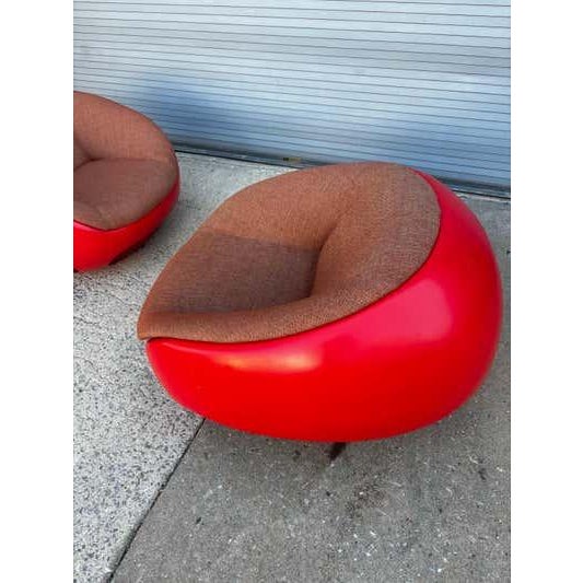 Mario Sabot Pod Chairs, Fiberglass & Upholstered, Mid-Century Modern For Sale - Image 11 of 12