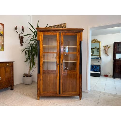 Biedermeier Display Cabinet in Walnut For Sale - Image 4 of 13