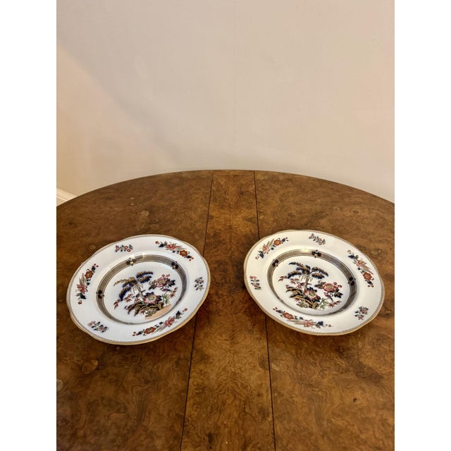 Antique Victorian Dinner Service from Wedgwood, 1880, Set of 36 For Sale - Image 8 of 15