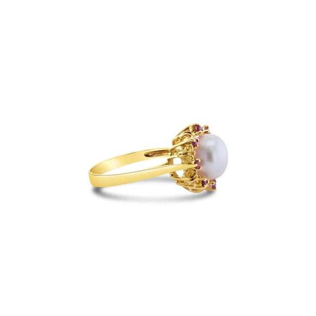 Contemporary 8MM Pearl Ring with Ruby Halo 14k Yellow Gold, Size 6.5 For Sale - Image 3 of 5