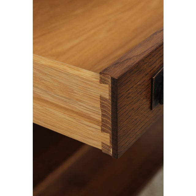 Stickley Mission Oak 2 Drawer Server Console For Sale In Philadelphia - Image 6 of 17