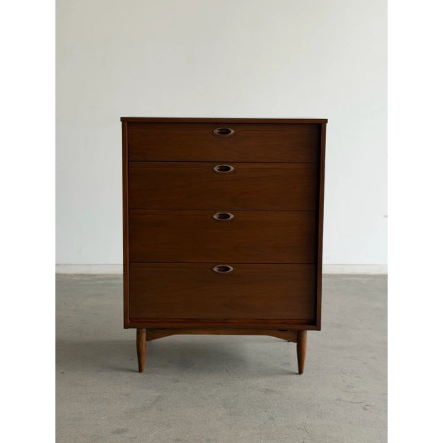 Mid-Century Modern 1960s Walnut Highboy Mainline by Hooker For Sale - Image 3 of 18