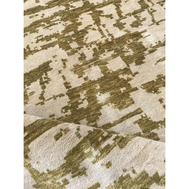 Abstract Modern Green Silk Rug by Doris Leslie Blau Size: 4'0" × 9'0" (121 × 274 cm) This stunning contemporary silk rug,...