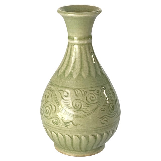 Ceramic Mid-20th Century Green Ceramic Celadon Vase, China For Sale - Image 7 of 7