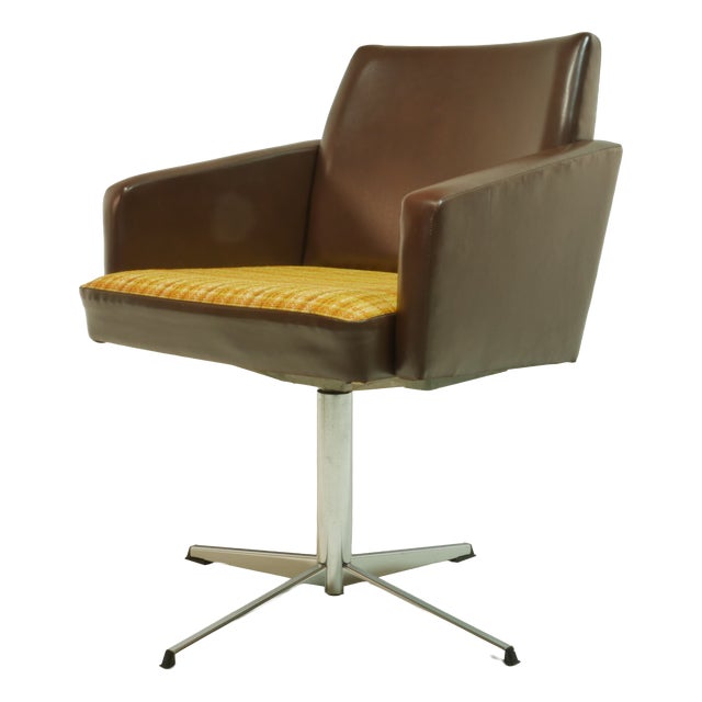 Mid-Century Swivel Armchair, 1970s For Sale