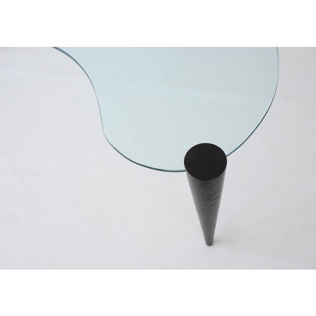 Mid Century Modern Kidney Shaped Glass Coffee Table With Cone Legs For Sale - Image 11 of 17