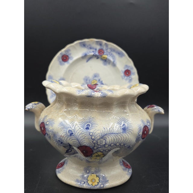Antique 1860s Staffordshire Footed Scalloped Tureen and Matching Underplate Set by Wood, Challinor & Co. English Pottery For Sale - Image 13 of 18