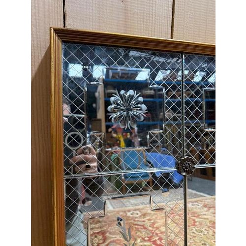 Period: 20th century Style: Art Nouveau Condition: Excellent condition Material: Glass Length: 232Width: 3Height:...