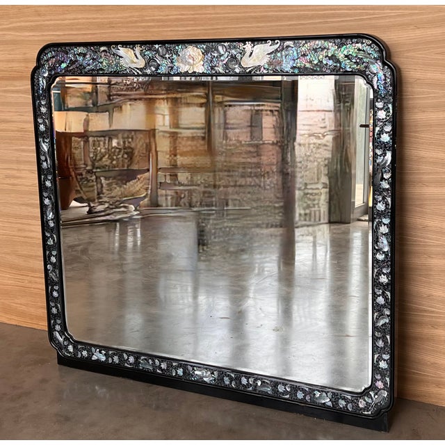 Chinese Chinese Export Black Lacquered Mirror With Inlays For Sale - Image 3 of 8