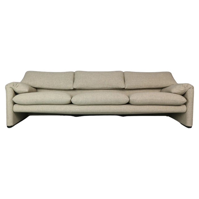 Maralunga 3-Seater Sofa by Vico Magistretti for Cassina, 1970 For Sale