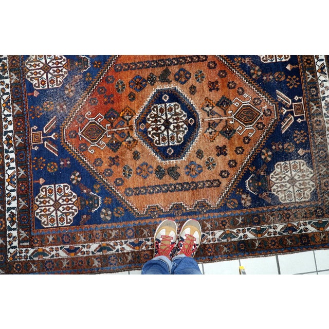 1920s, Antique Shiraz Gashkai Handmade Rug 5 X 7 For Sale In New York - Image 6 of 13