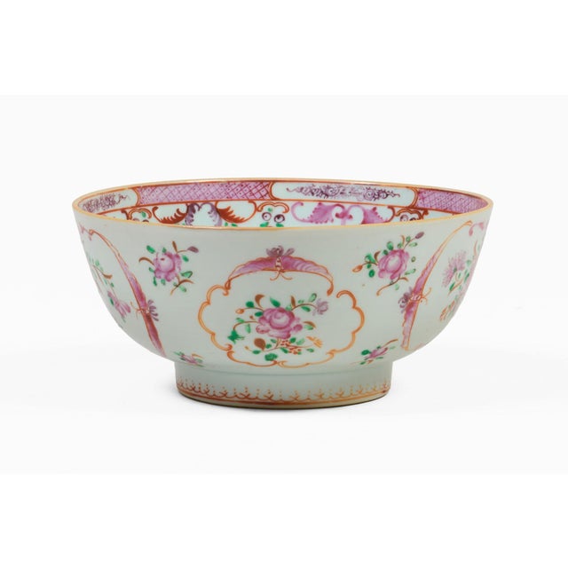 Chinese Chinese Export Qianlong Famille Rose Porcelain Small Bowl For Sale - Image 3 of 11