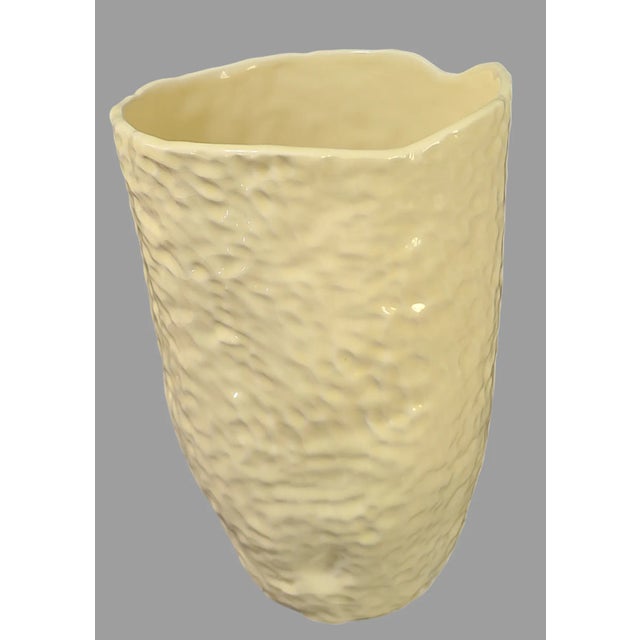 Transitional Vintage Pale-Yellow Ceramic Vase Made in Portugal Destinos For Sale - Image 3 of 11