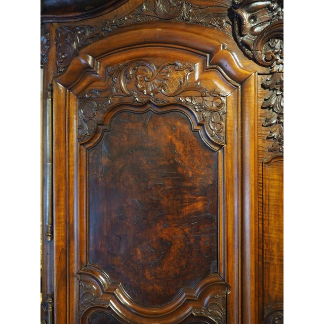 Spectacular Walnut and Burl Walnut Régence Armoire From Lyon, France, Circa 1715 For Sale - Image 18 of 18