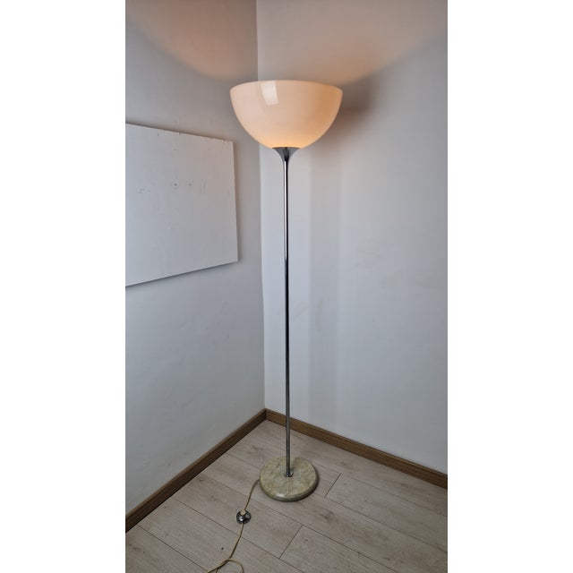 Mid-Century Modern Floor Lamp in Chrome with Milk Glass Lampshade, 1970s For Sale - Image 3 of 10