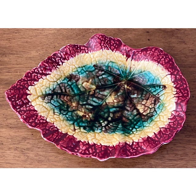 Late 19th Century Late 19th Century English Begonia Leaf Dishes-Set of 2 For Sale - Image 5 of 8