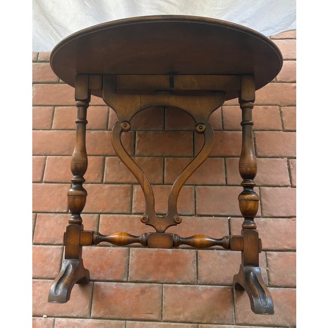 Elizabethan Style Tilt Top Tea Table For Sale In Palm Springs - Image 6 of 9