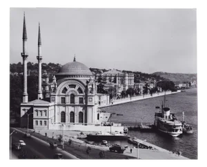 Klaus Redenbacher, Dolmabahçe Mosque, 1960, Photograph