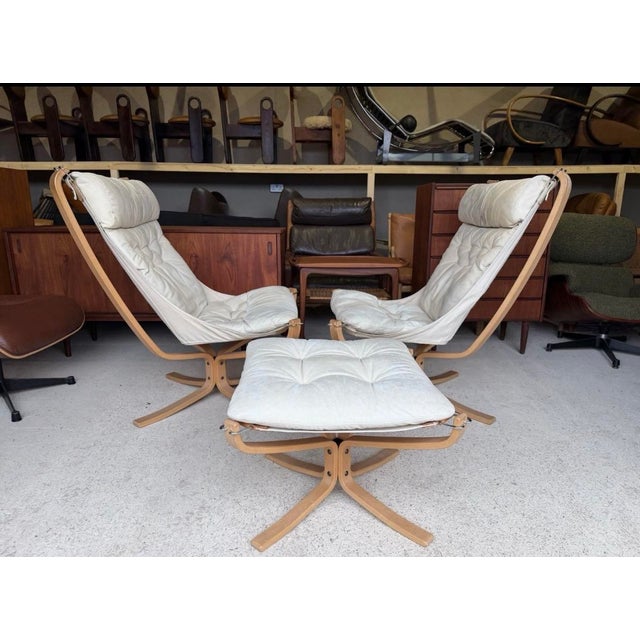 Mid-Century Falcon Lounge Chairs and Ottoman by Sigurd Ressell for Vatne Mobel, Norway, Set of 3 For Sale - Image 10 of 18
