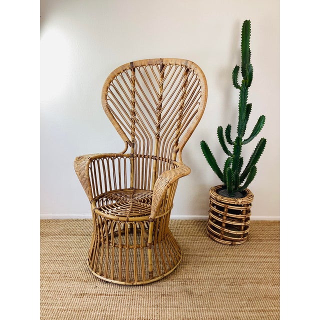 Mid-Century Modern Vintage 1960s Rattan Peacock Chair Italian Modern Gio Ponti Style For Sale - Image 3 of 12