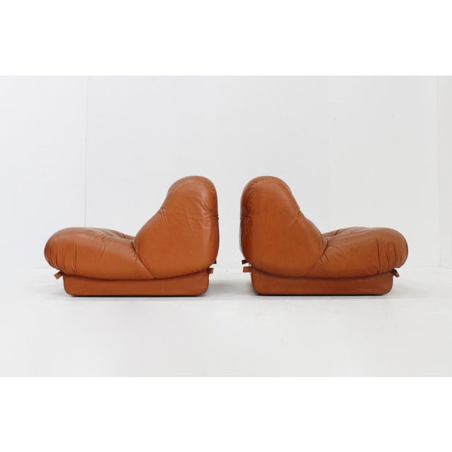 Set of 2 Nuvolone lounge chairs from Italy designed by Rino Maturi and produced by Mimo Padova in the 1970s. Beautiful...