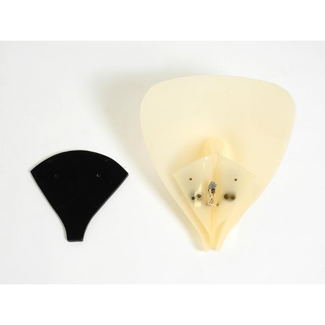 Large Mid-Century Modern Acrylic Glass Wall Lamp, 1950s For Sale - Image 12 of 16