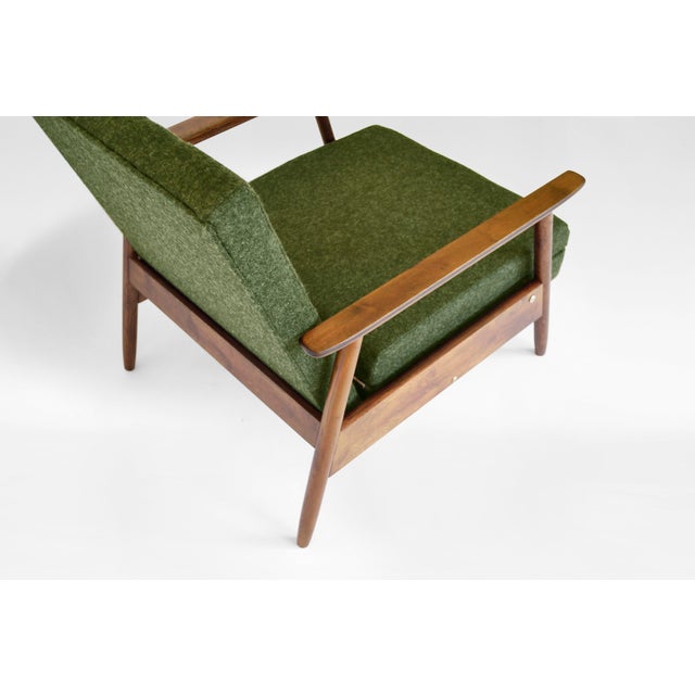 Wood Vintage Convertible Sleeping Armchair by Valerija Ema Cukermanienė for Vilniaus Baldų Kombinatas, 1960s For Sale - Image 7 of 8