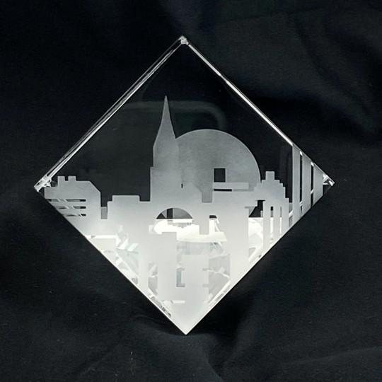 Steuben Steuben Glass Prism Paperweight New York City Skyline (City Block) Signed No. 8156, Etched Art Glass (Vintage 1990s) For Sale - Image 4 of 15