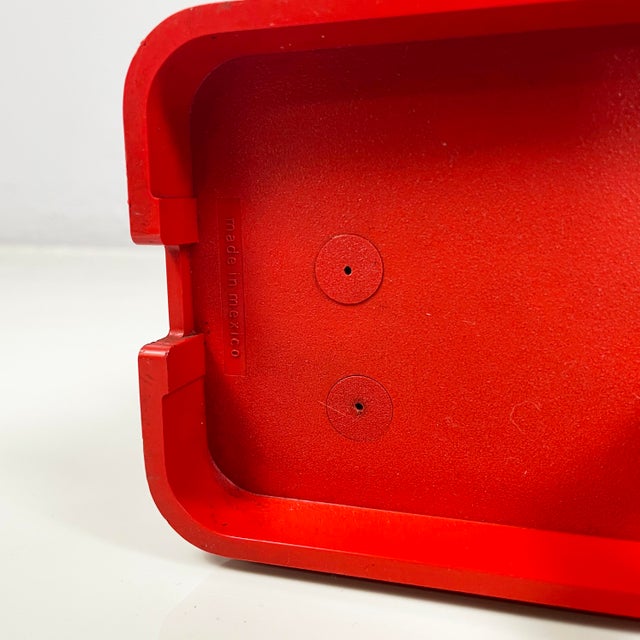 Modern Italian Typewriter Valentine by Ettore Sottsass and Perry A. King for Olivetti, 1970s For Sale - Image 15 of 18